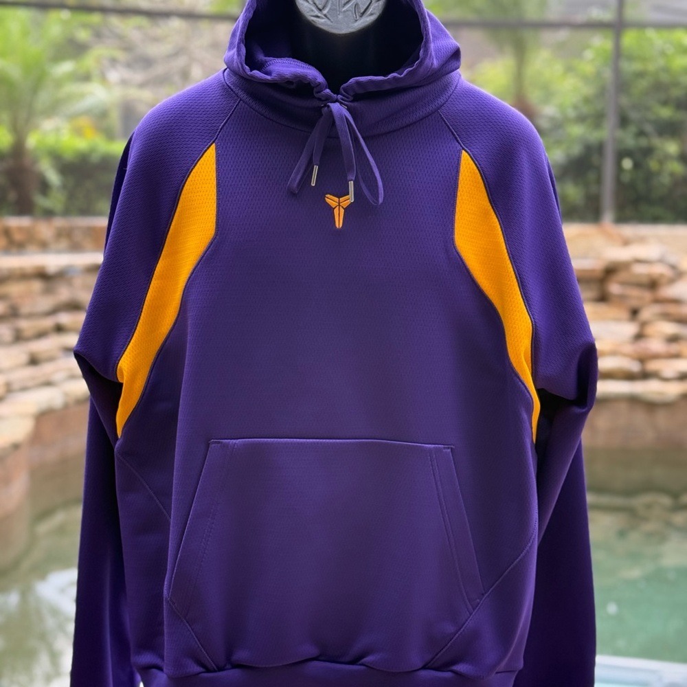 Nike Kobe Therma Fit Men's Hoodie Purple Size M New with Tags